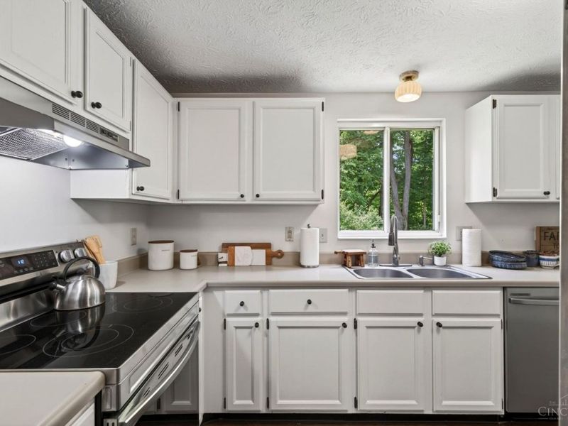 7969 Saddleback Place, Deerfield Twp., OH 45039 Photo 12