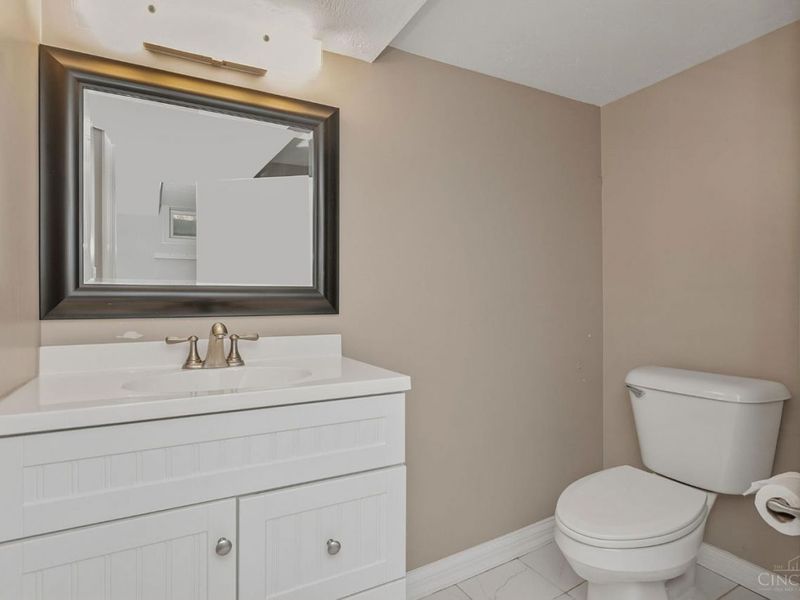 7271 Thomas Drive, Madeira, OH 45243 Photo 18
