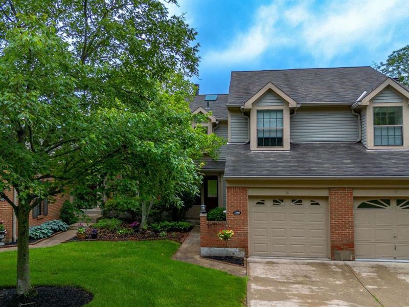 12049 Legacy Court, Sharonville, OH 45241 Photo 2