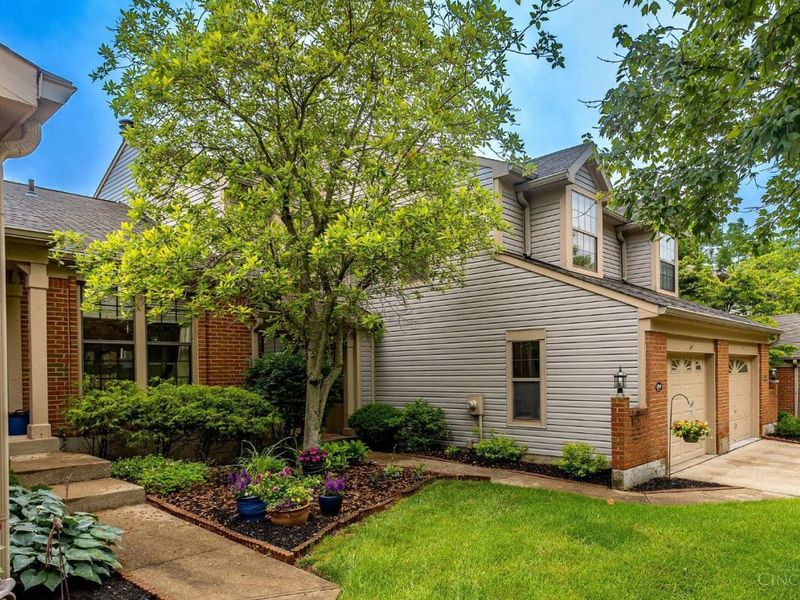 12049 Legacy Court, Sharonville, OH 45241 Photo 3