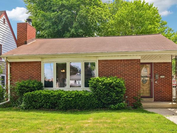 2406 S 79th STREET, West Allis, WI 53219