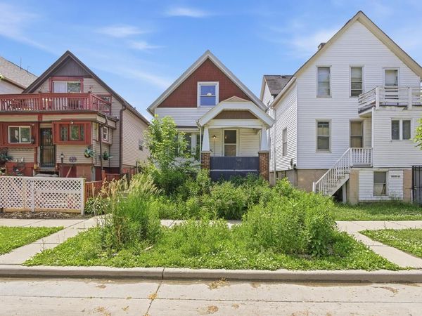 2657 N Weil STREET, Milwaukee, WI 53212