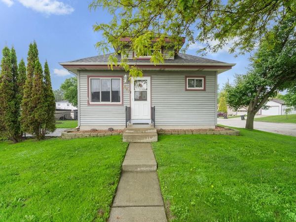 627 Blake AVENUE, South Milwaukee, WI 53172