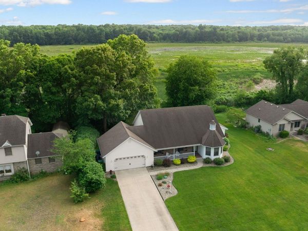 25612 Shorewood Court, South Bend, IN 46619