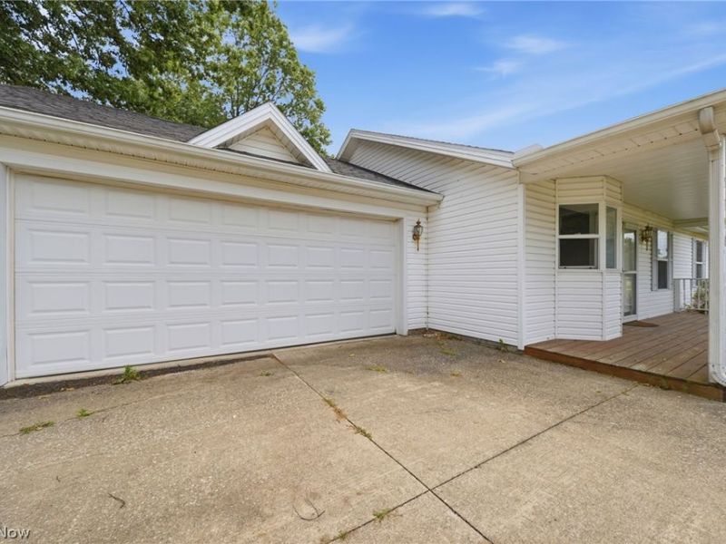 5390 Savannah Drive, Ashtabula, OH 44004 Photo 2