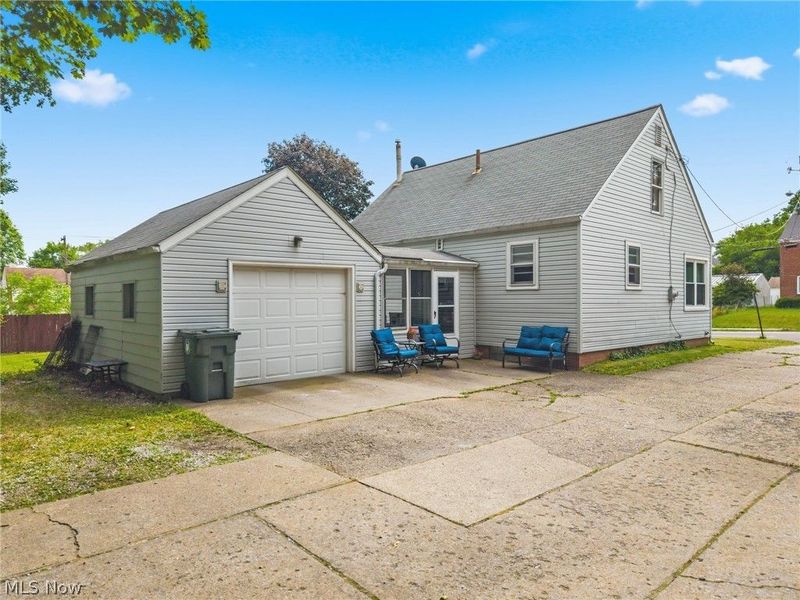 1612 Cherry Avenue NE, Canton, OH 44714 Photo 19