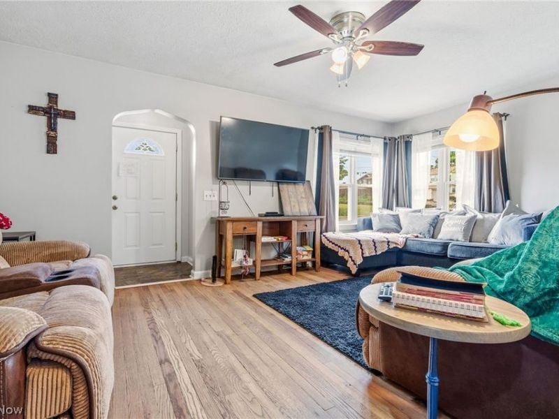 1612 Cherry Avenue NE, Canton, OH 44714 Photo 8