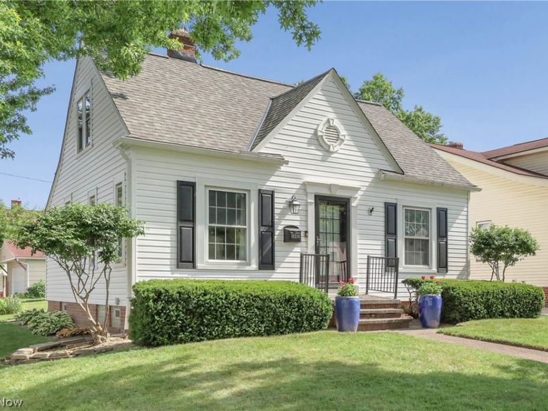 18236 Ponciana Avenue , Cleveland, OH 44135 Photo 2