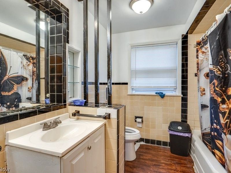 241 E 242nd Street , Euclid, OH 44123 Photo 13