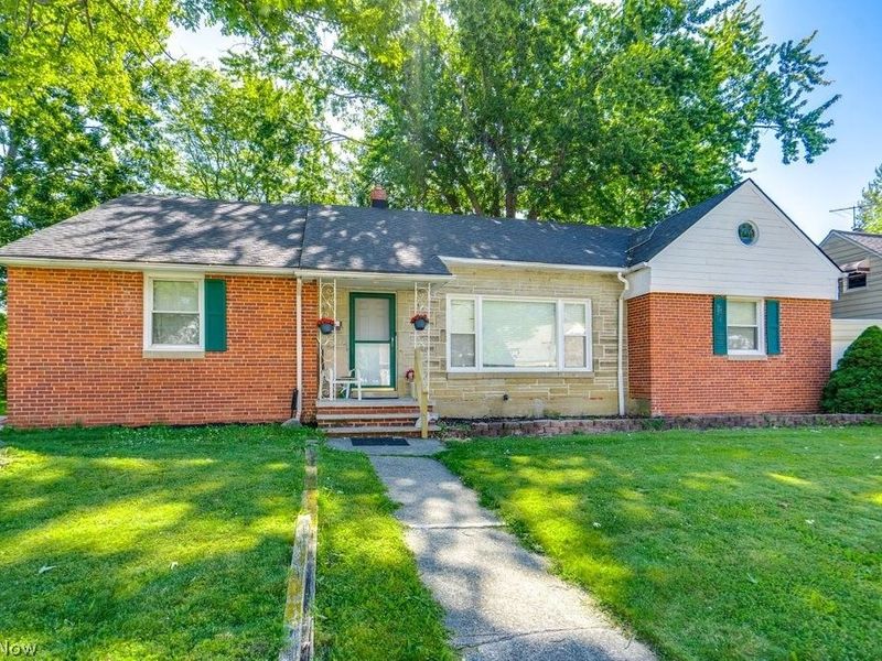 241 E 242nd Street , Euclid, OH 44123 Photo 38