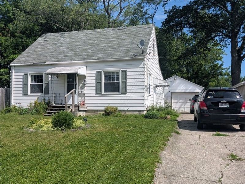 2567 E 38th Street , Lorain, OH 44055 Photo 2