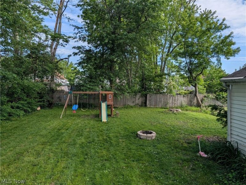 2567 E 38th Street , Lorain, OH 44055 Photo 21