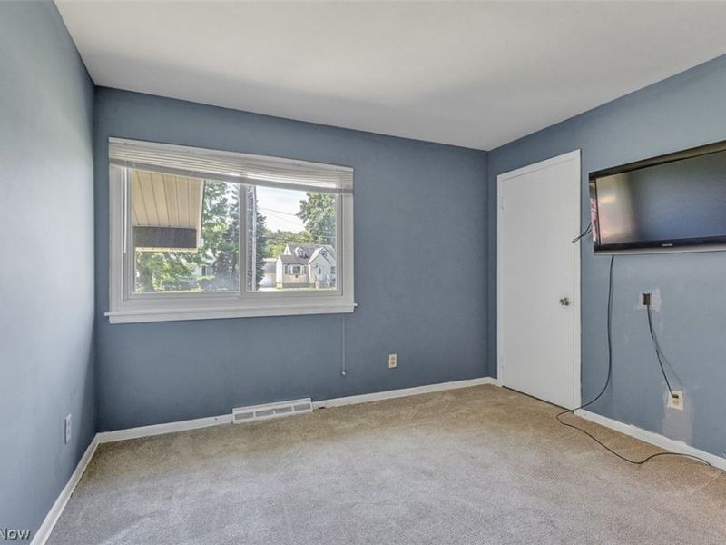 23954 Maple Ridge Road, North Olmsted, OH 44070 Photo 19