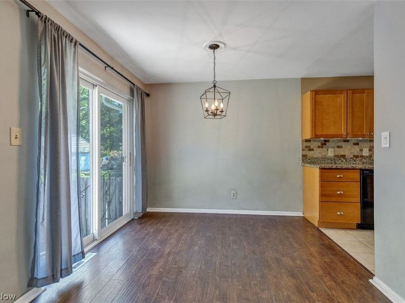 23954 Maple Ridge Road, North Olmsted, OH 44070 Photo 7