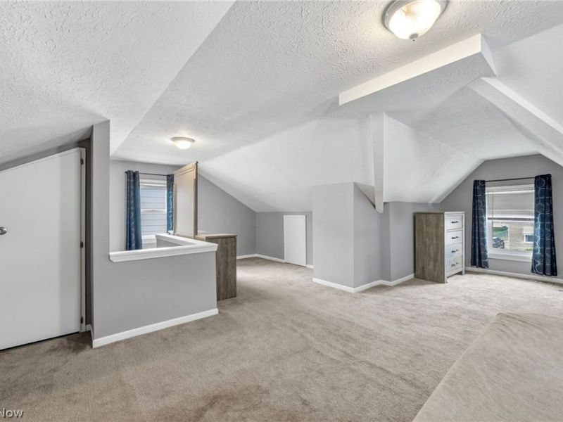 8327 Renwood Drive , Parma, OH 44129 Photo 18
