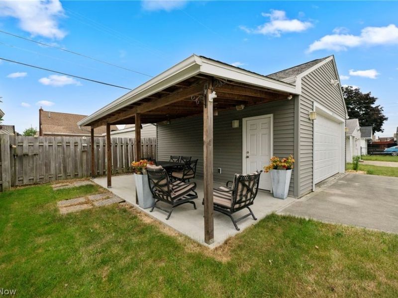 8327 Renwood Drive , Parma, OH 44129 Photo 25