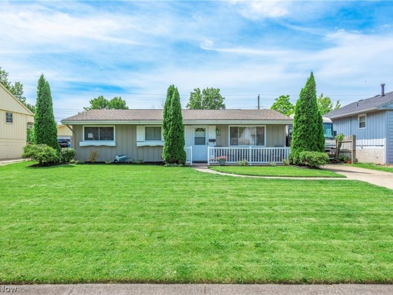 2154 Eastlawn Street, Lorain, OH 44052 Photo 1