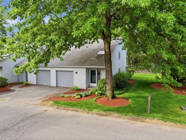 1 Highland Green Lane, Unit 1, Merrimack, NH 03054