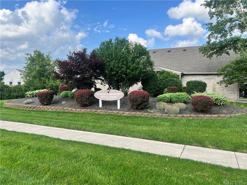 301 Kristina Lynn Place, Englewood, OH 45322 Photo 5