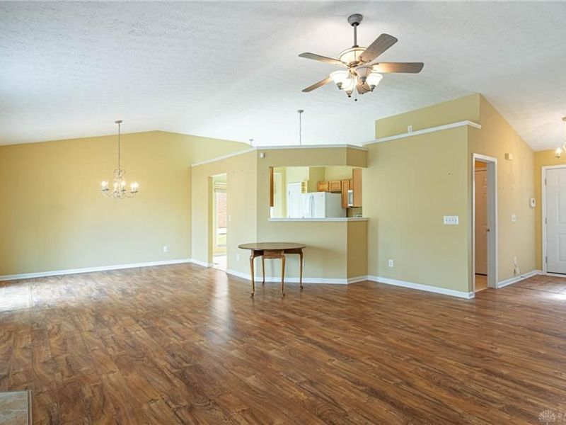 2502 Hillsdale Drive, Beavercreek Township, OH 45431 Photo 4
