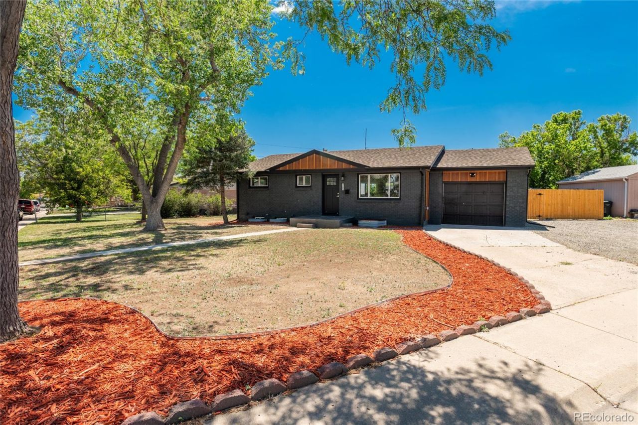 9200 Aspen Drive, Denver, CO 80229 Main Photo