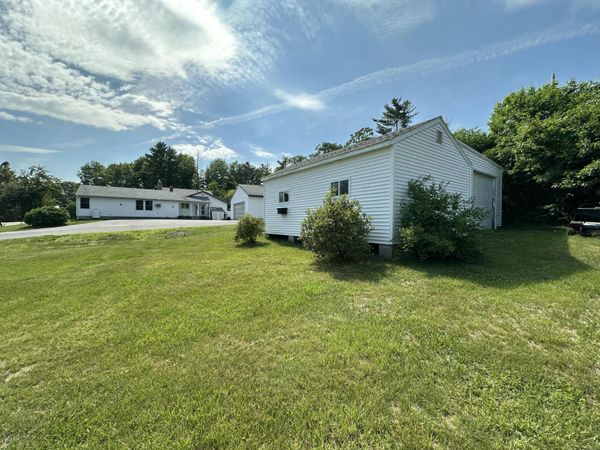 321 North Berwick Road , Wells, ME 04090