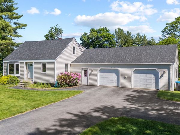 16 Deer Run Road, North Yarmouth, ME 04097