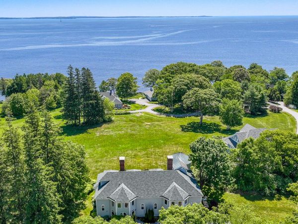 64 Eastward , Unit 64, Rockport, ME 04856