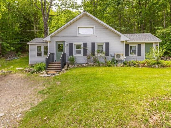 239 N Raymond Road , Gray, ME 04039