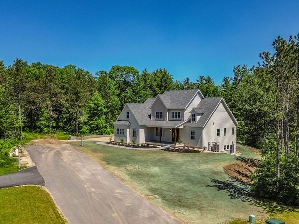 13 Winnwood Farm Way , Falmouth, ME 04105