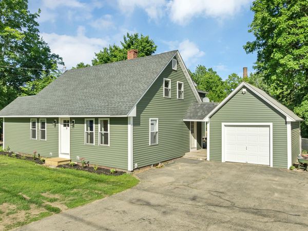9 Elm Street , North Berwick, ME 03906