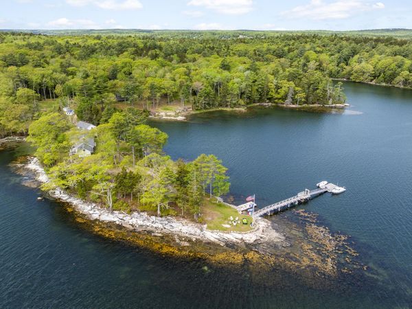 16 Bremen Long Island , Bremen, ME 04551