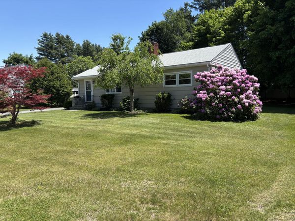 15 Woodland Road , Westbrook, ME 04092