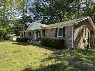 234 Hickory Dr , Kingston Springs, TN 37082
