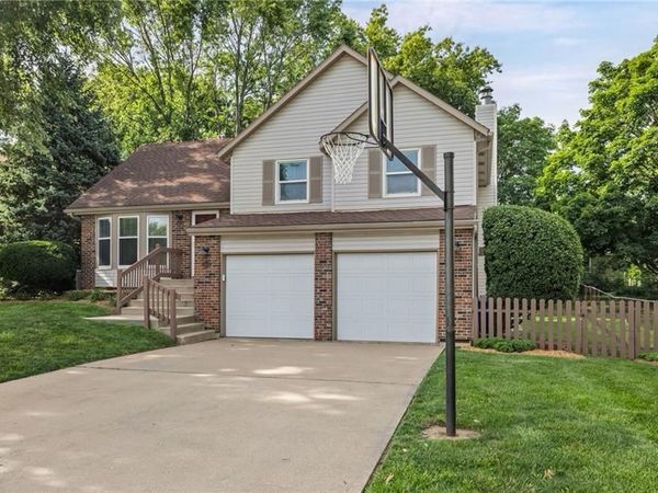 15622 W 125th Street, Olathe, KS 66062