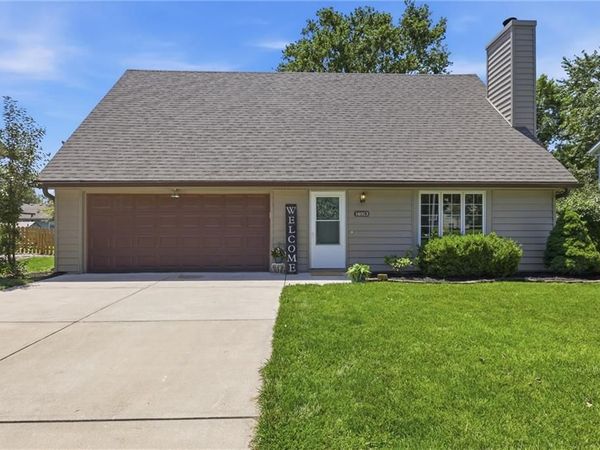 14813 W 149 Court, Olathe, KS 66062