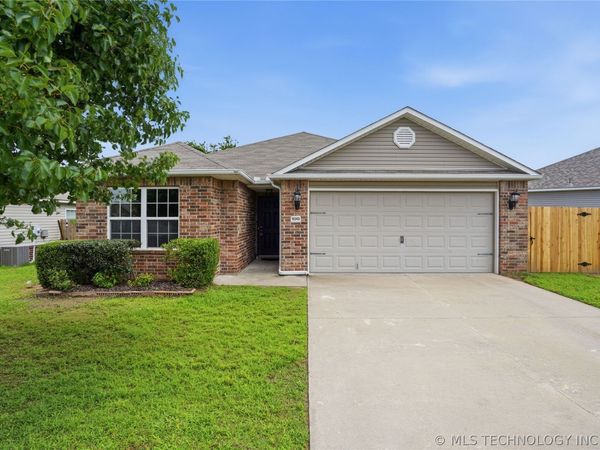 9343 S 255th East Avenue, Broken Arrow, OK 74014