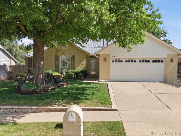 1085 E 138th Street, Glenpool, OK 74033