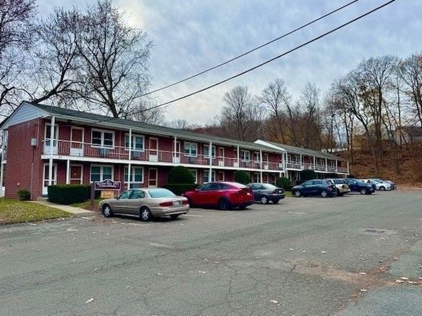 21 Dwight, Agawam, MA 01001