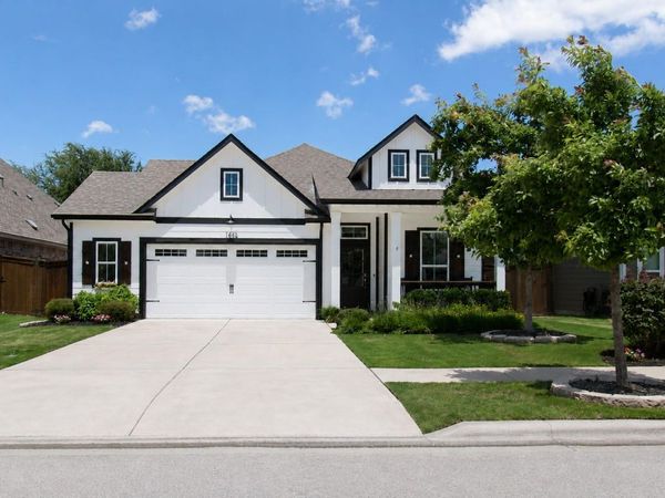 1936 Stirling ST, Leander, TX 78641