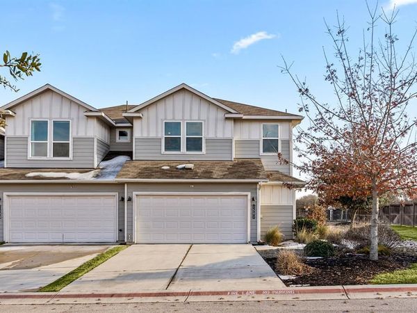 1501 Roseburg DR, Austin, TX 78754