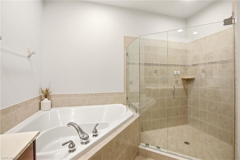 9204 Quartz Ln, Unit 3-101, Naples, FL 34120 Photo
