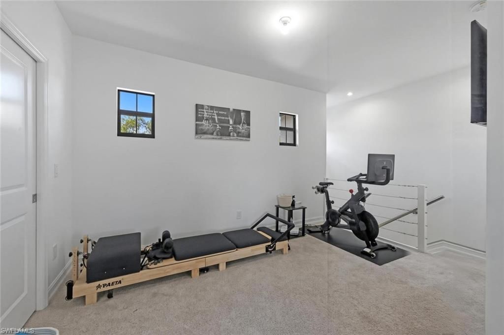 7345 Rockefeller Dr, Naples, FL 34119 Photo