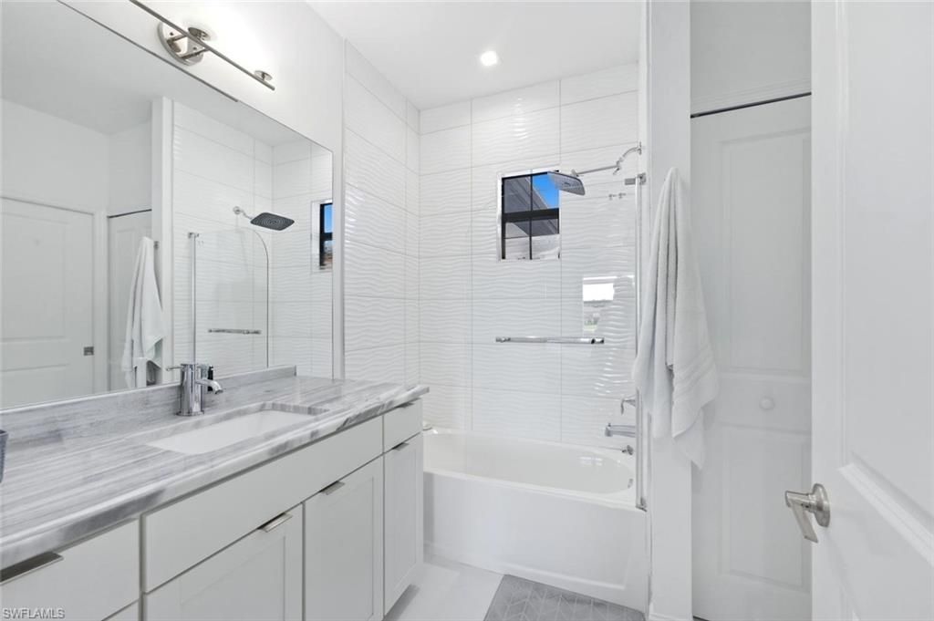7345 Rockefeller Dr, Naples, FL 34119 Photo