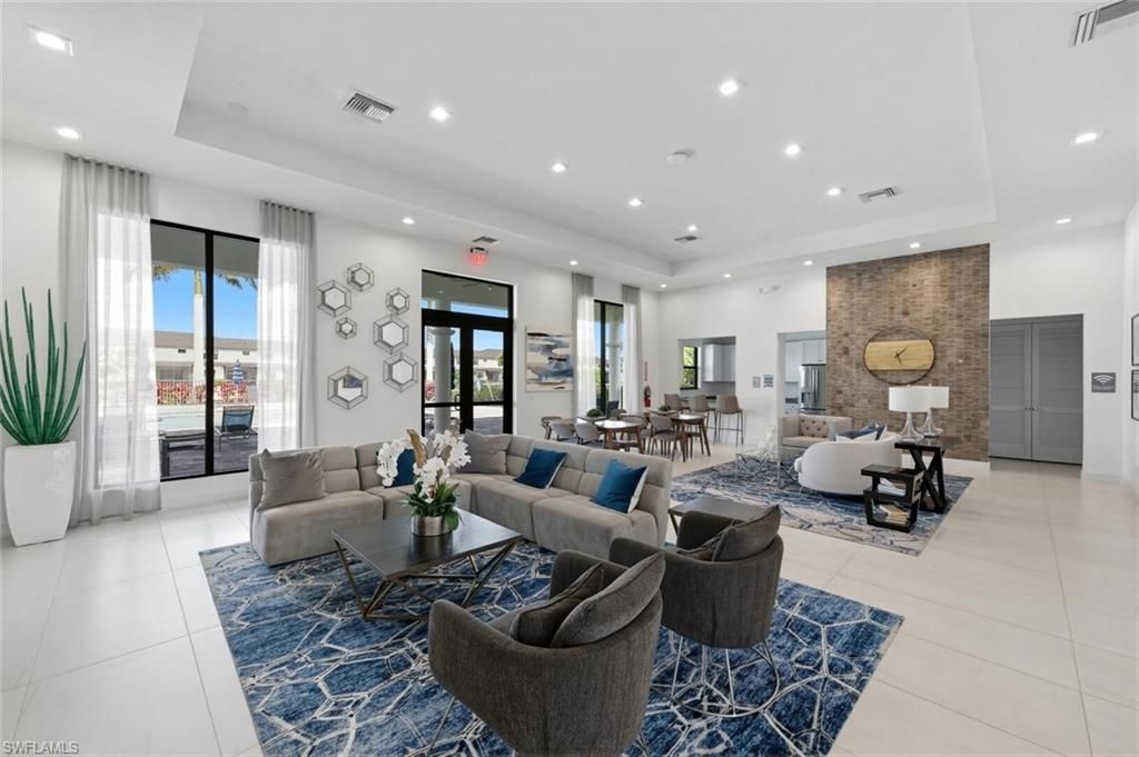 7345 Rockefeller Dr, Naples, FL 34119 Photo