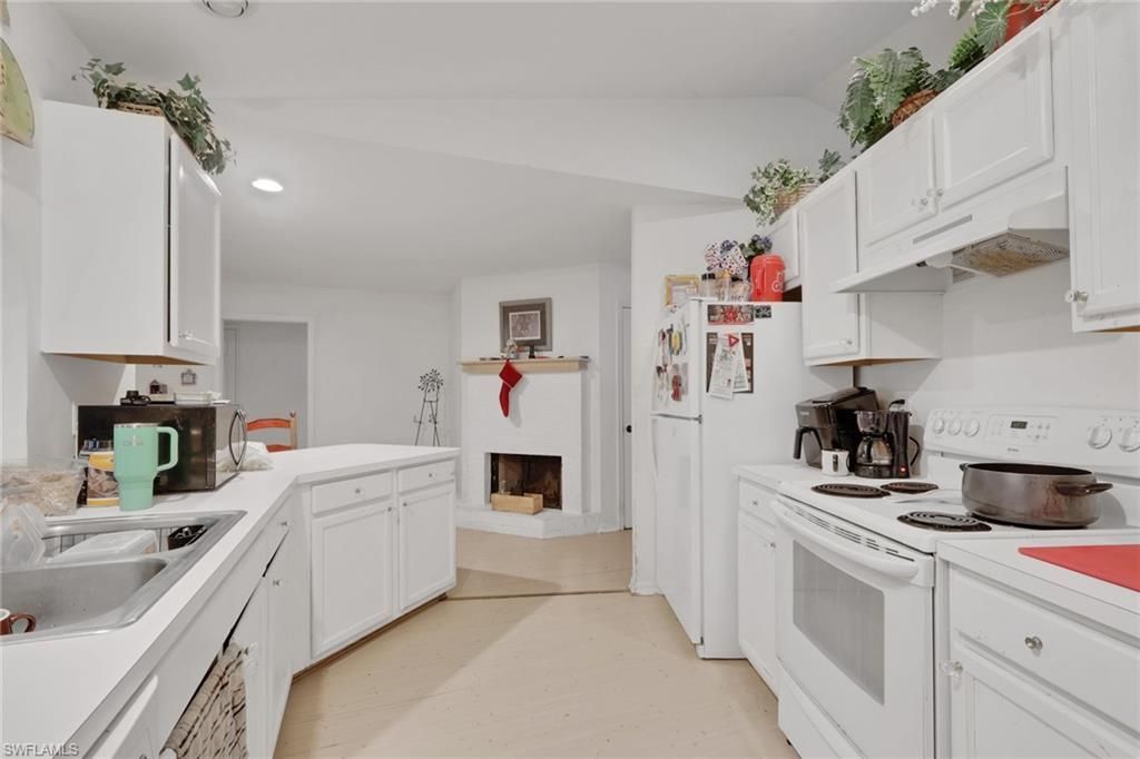 12393 Londonderry Ln , Bonita Springs, FL 34135 Photo