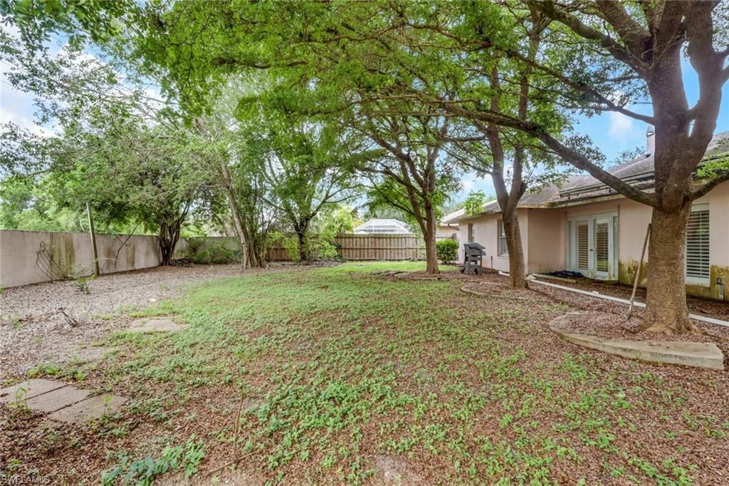12393 Londonderry Ln , Bonita Springs, FL 34135 Photo