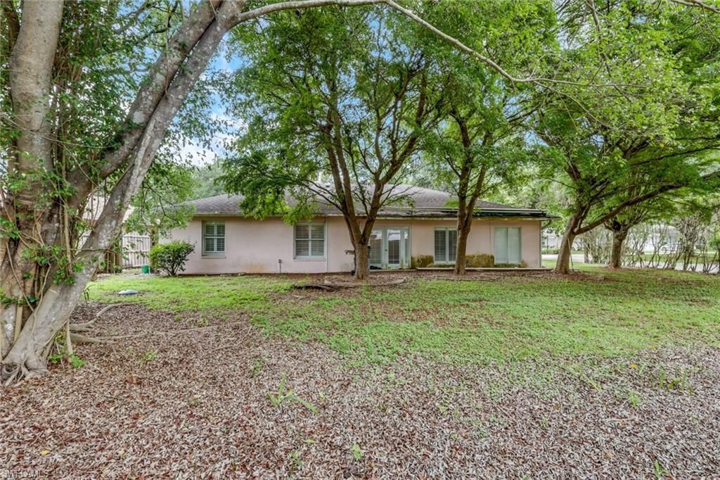 12393 Londonderry Ln , Bonita Springs, FL 34135 Photo