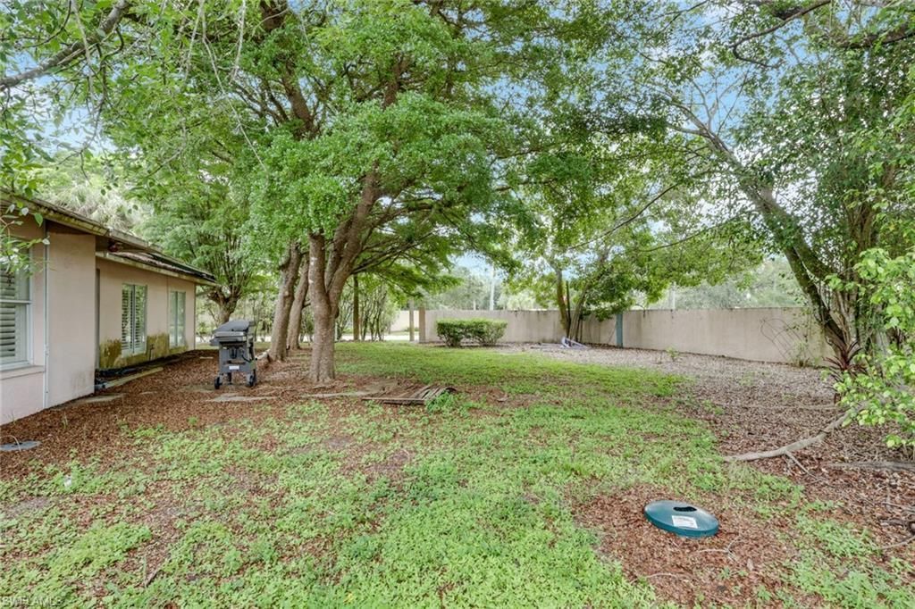 12393 Londonderry Ln , Bonita Springs, FL 34135 Photo