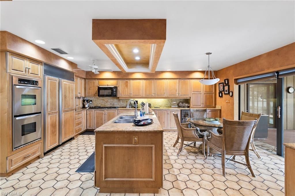 3695 Gordon Dr , Naples, FL 34102 Photo